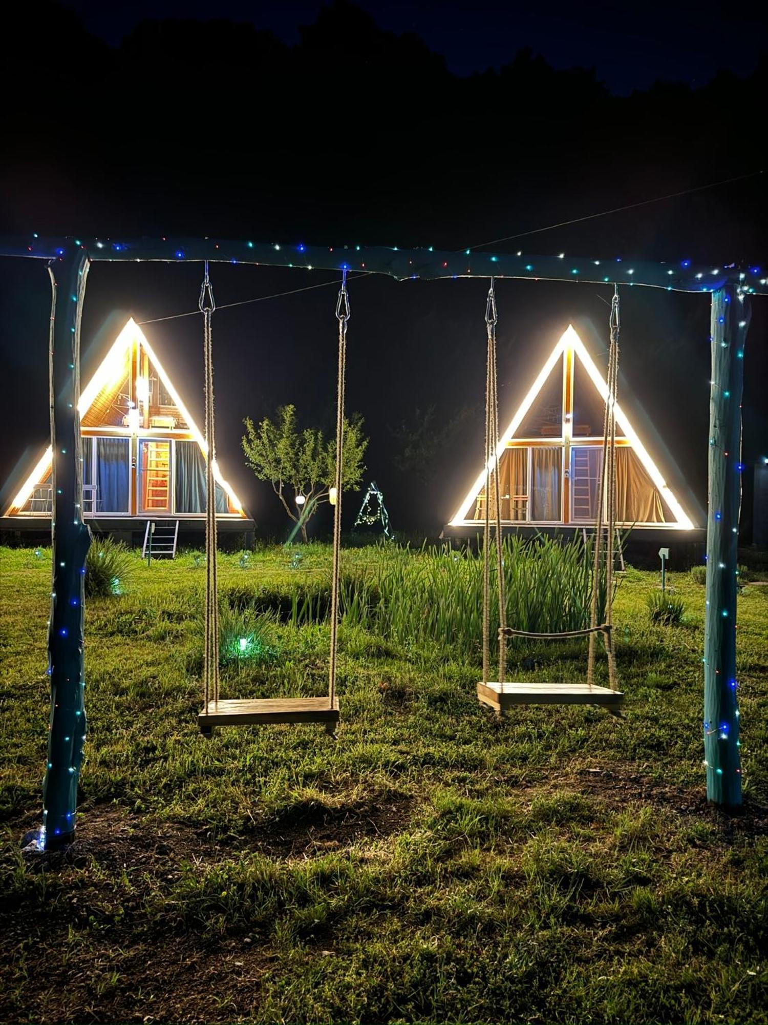 Cabane A-Frame Svinita Экстерьер фото