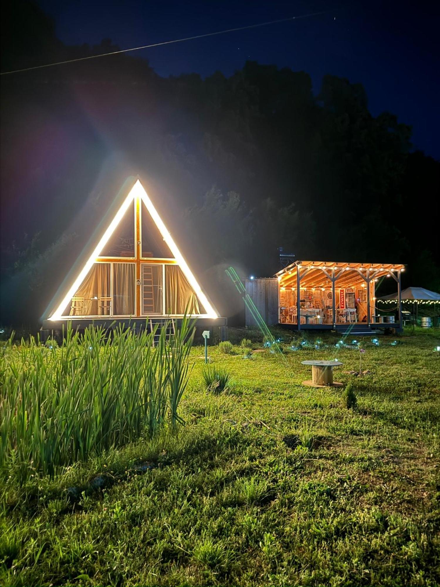 Cabane A-Frame Svinita Экстерьер фото